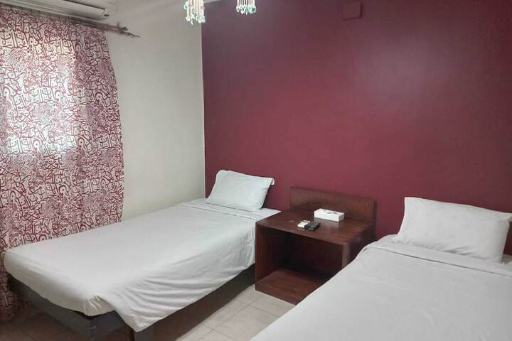 Room 22 of 65