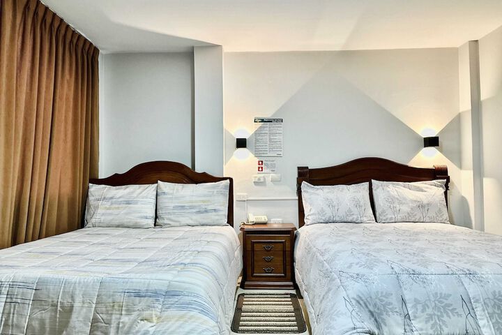 Room 17 of 51