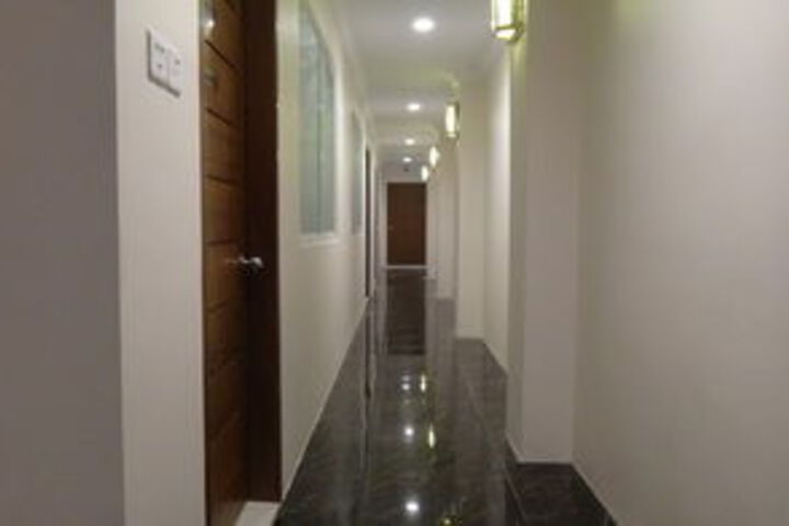 Ballroom/Hall 30 of 39