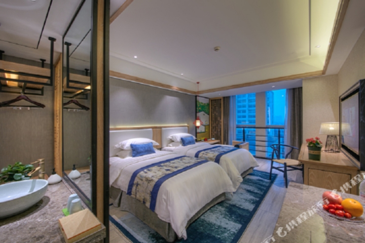 Pulun Hotel · Wuyue Square Cixi