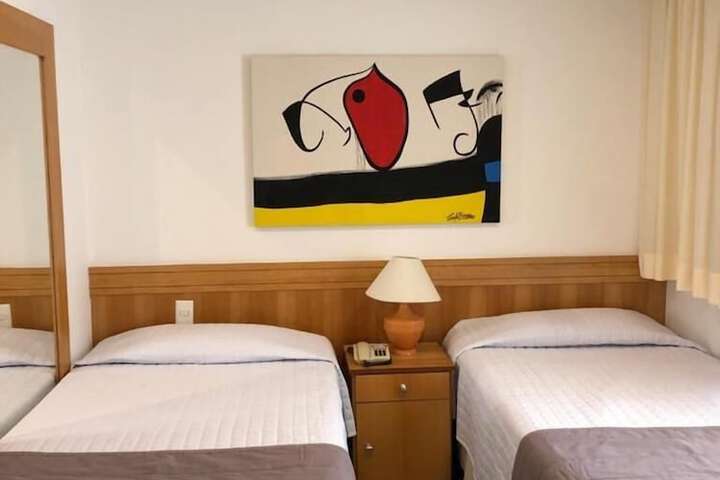Room 13 of 47
