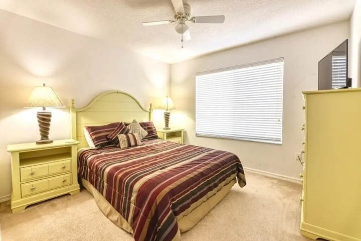 Room 2 of 14