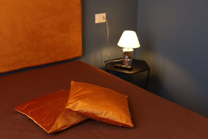 Room 15 of 50
