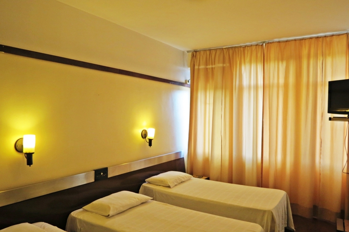 Room 41 of 42