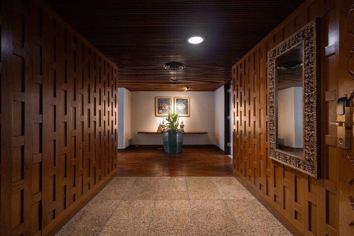 Room 21 of 59