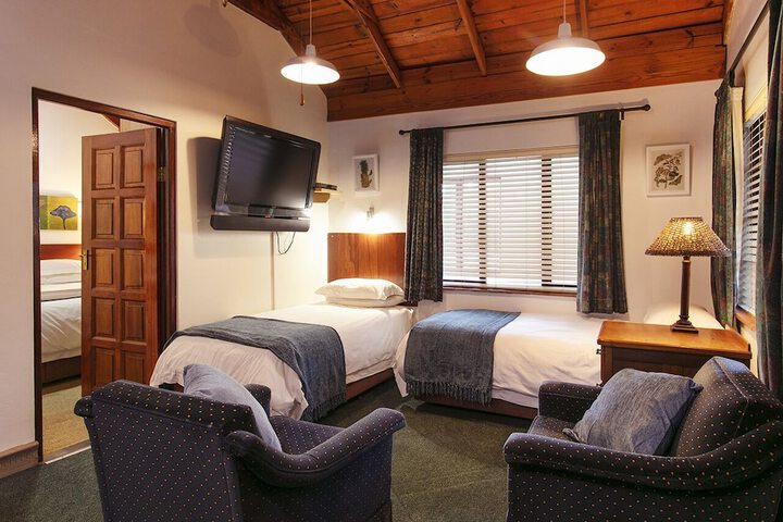 Room 4 of 43