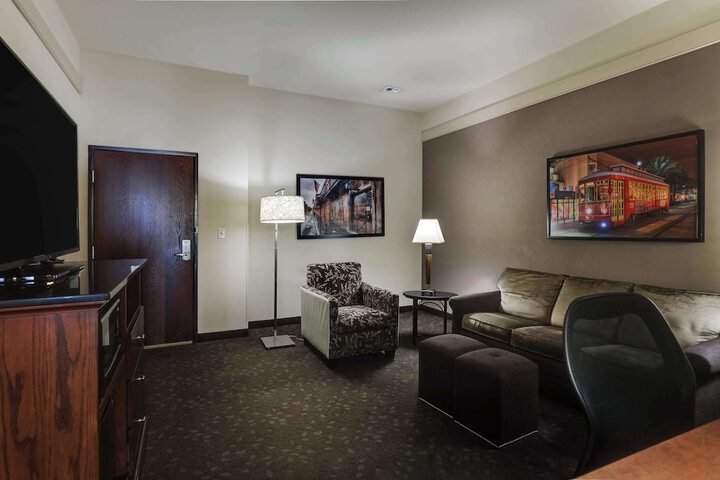 Room 19 of 60