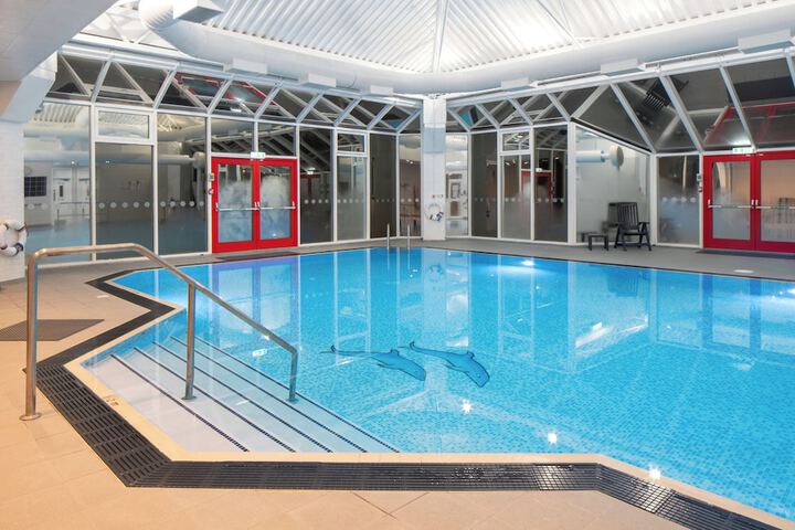 Pool 80 of 194