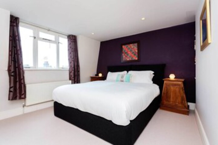 Room 15 of 21
