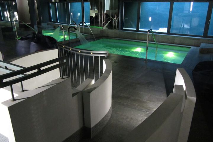 Spa 102 of 132