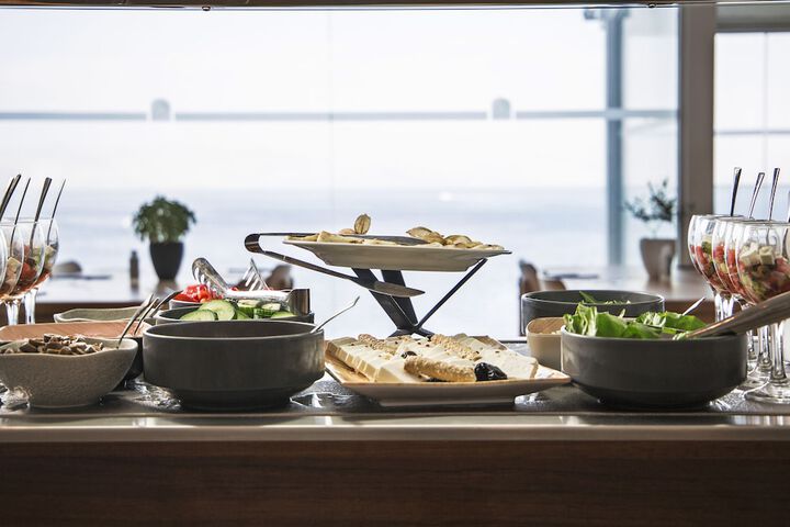 Dining 90 of 113