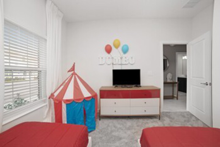 Room 45 of 53