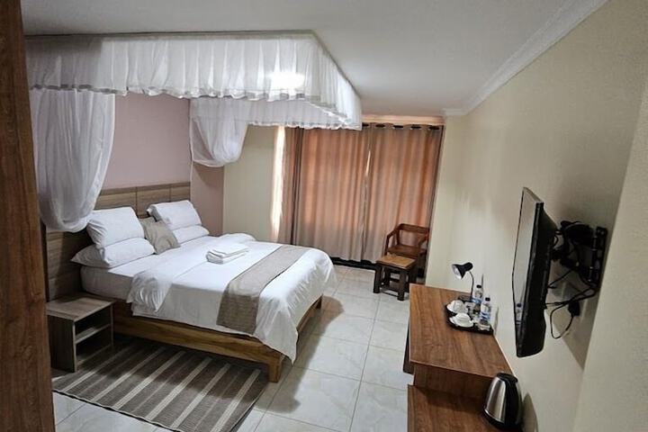 Room 12 of 61