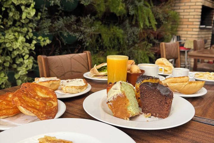 Breakfast/Coffee Service 19 of 37
