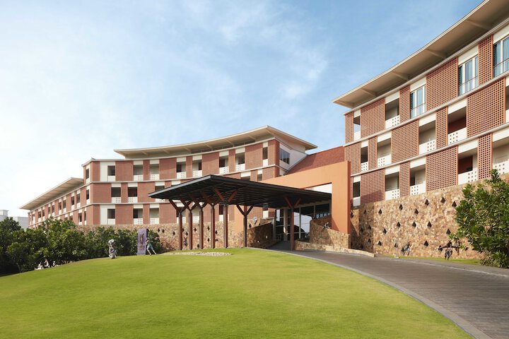 Hotel 53 of 63