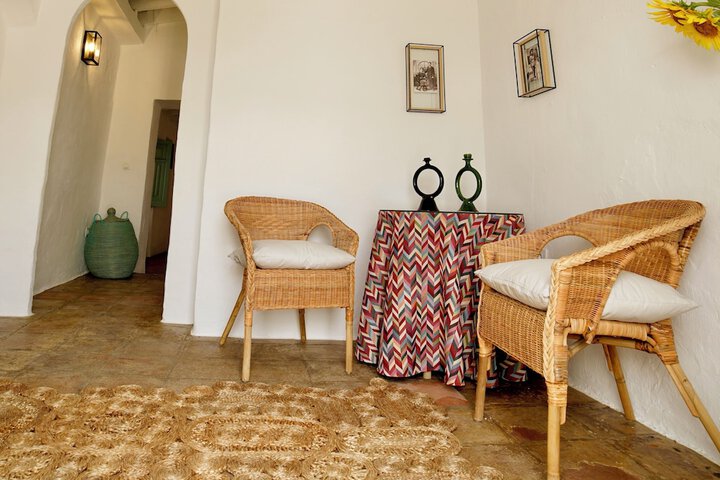 Room 27 of 39