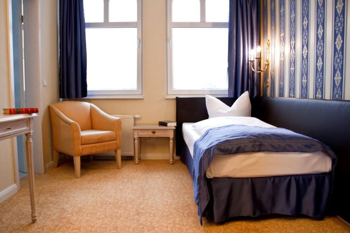 Room 7 of 31