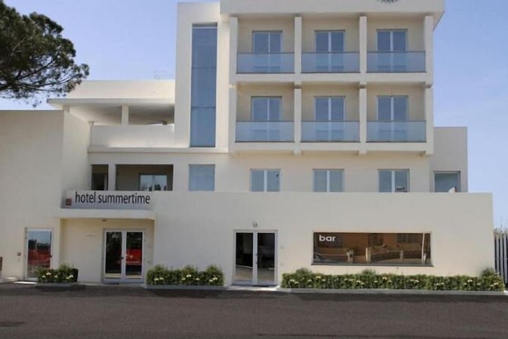 Hotel 60 of 61