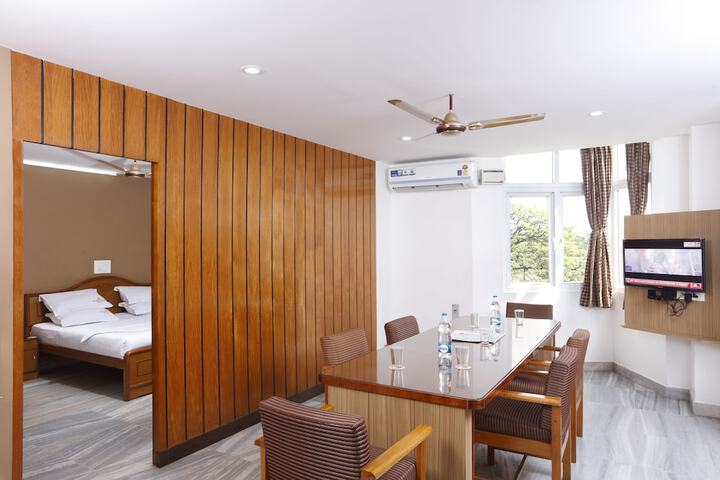 Room 9 of 29