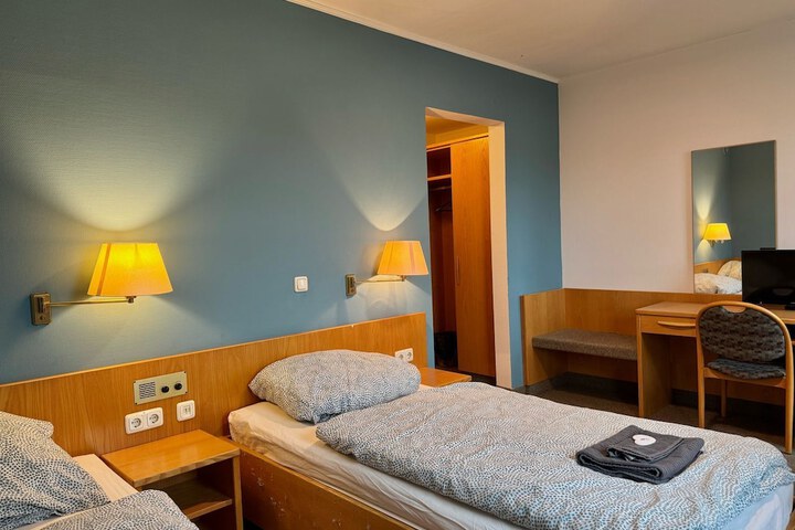 Room 15 of 54