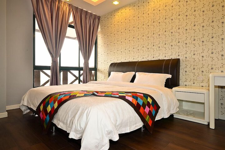 Room 14 of 48