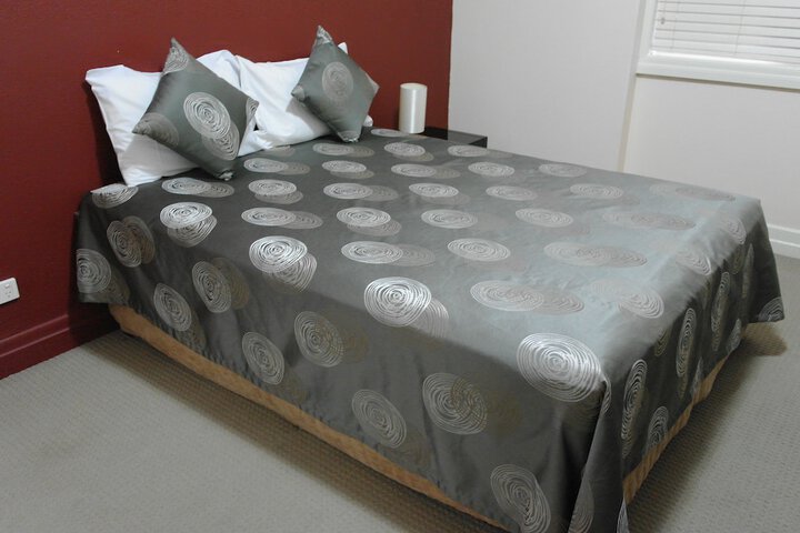 Room 10 of 85