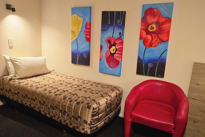 Room 54 of 175