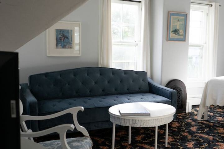 Room 12 of 75