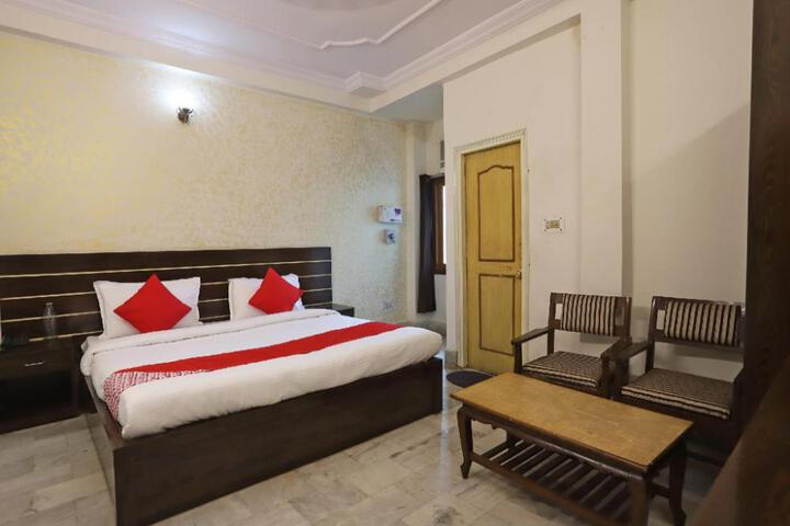 Flagship 76697 Hotel Park Awadh