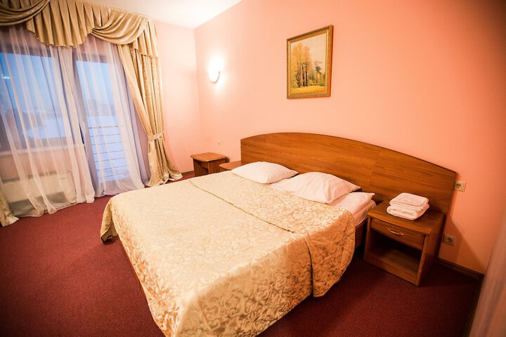 Room 9 of 35