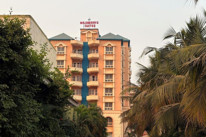 Hotel 43 of 44