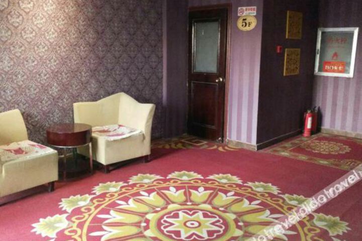 Hotel Interior 6 of 31