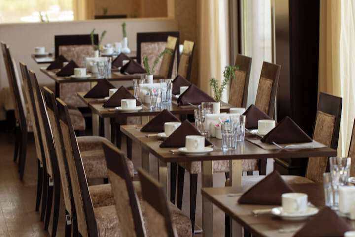 Dining 87 of 140
