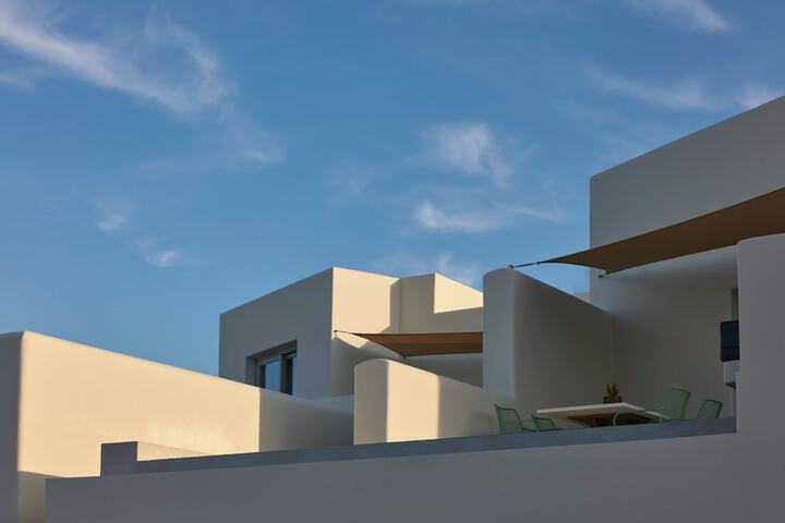 Hotel Exterior 59 of 61