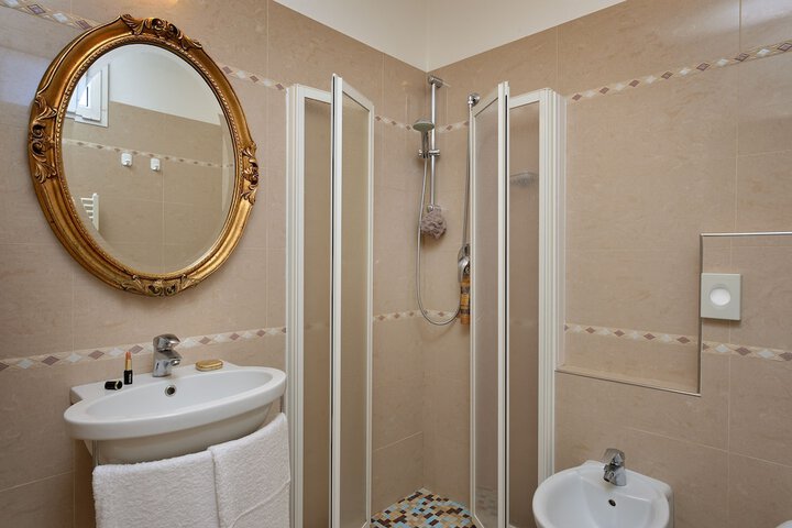 Bathroom Interior Photo