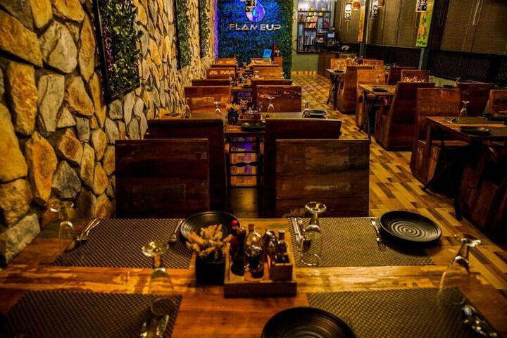 restaurant cafeteria