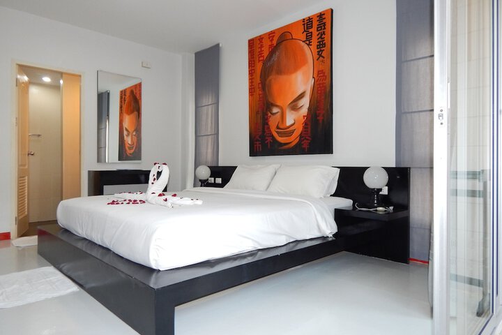Room 16 of 71