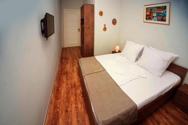 Room 9 of 56