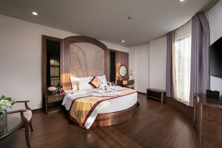 Room 7 of 53