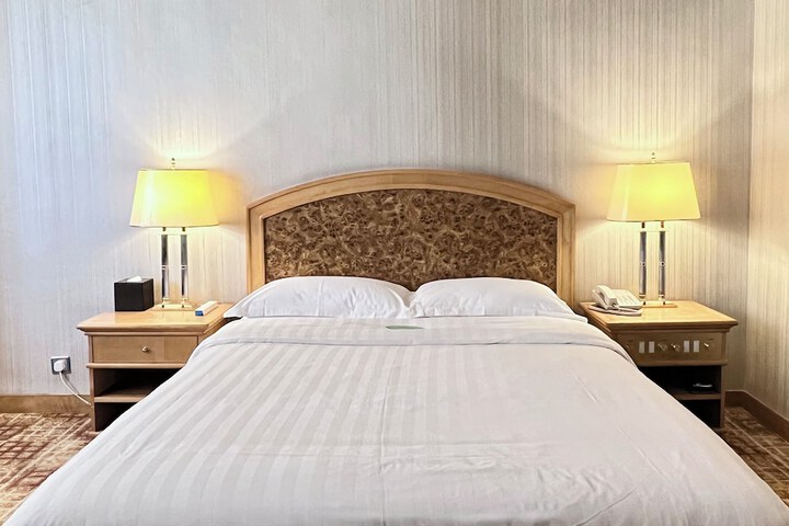 Room 7 of 37