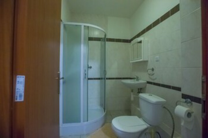 Room 2 of 23