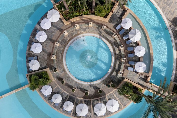 Hotel with Pool