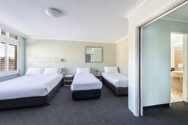Room 8 of 45