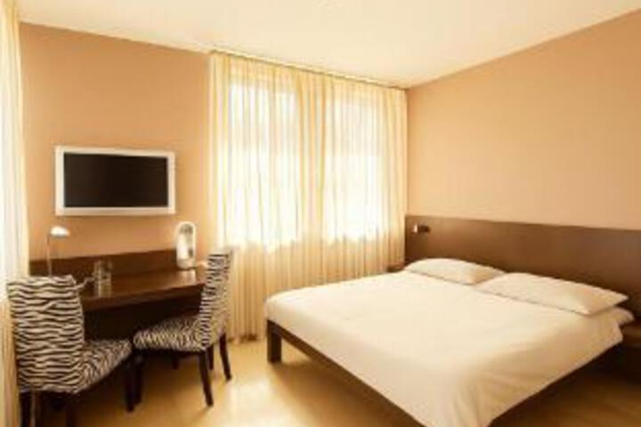 Hotel 15 of 20