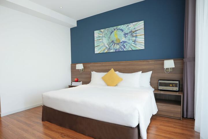 Room 21 of 165
