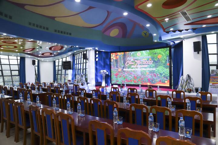 Meeting 207 of 242