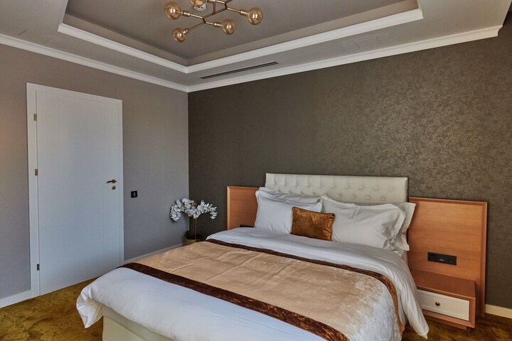 Room 9 of 45