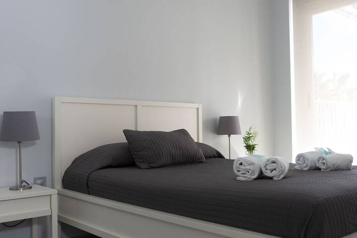 Room 4 of 86