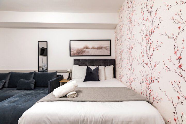 Room 75 of 146