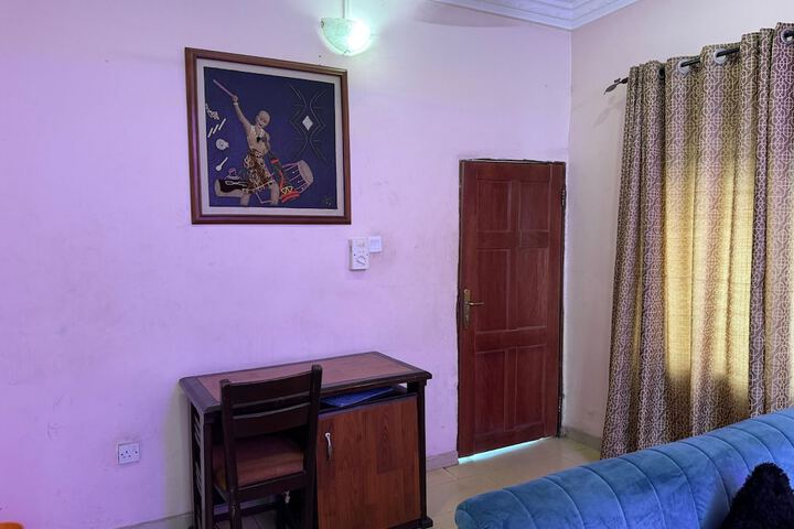 Room 30 of 53